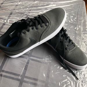 Nike “skateboard” shoes